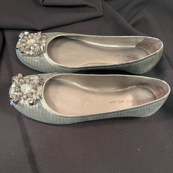 Antonio Melani pewter ladies flat bling 8.5 shoes - Picture 3 of 9